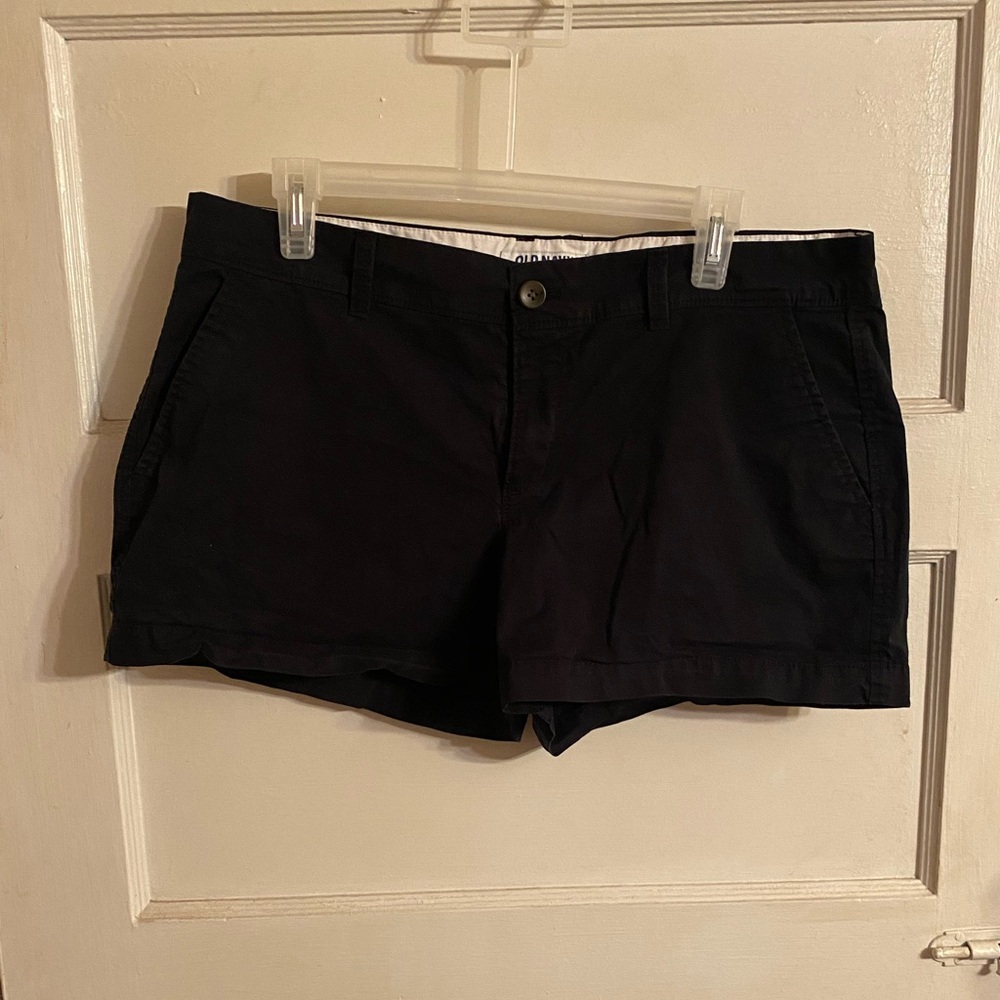 Black Old Navy Regular Women's Shorts Size 12.